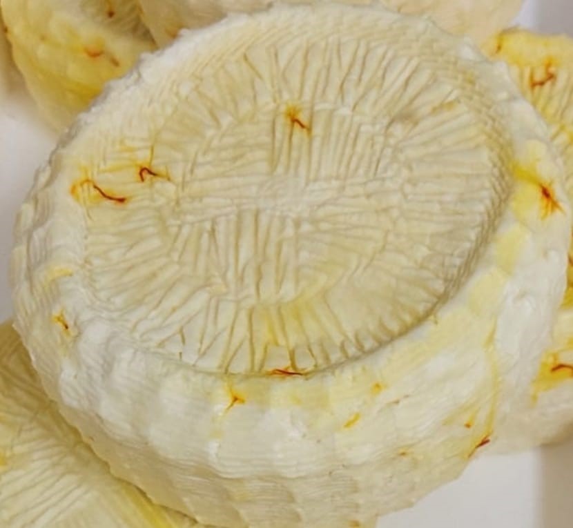 Caciotta allo zafferano
